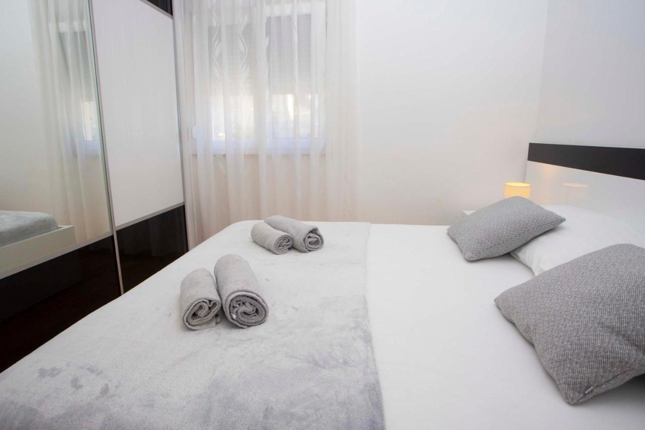 Apartment Lauc Makarska Buitenkant foto